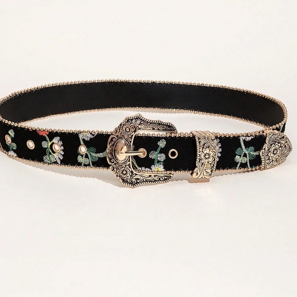 Western Floral Embroidered Buckle Belt - Picture 6 of 6